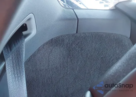 2024 Chevrolet Corvette Stingray Rwd 1Lt from USA, damaged, VIN 1G1YA2D46R5118118